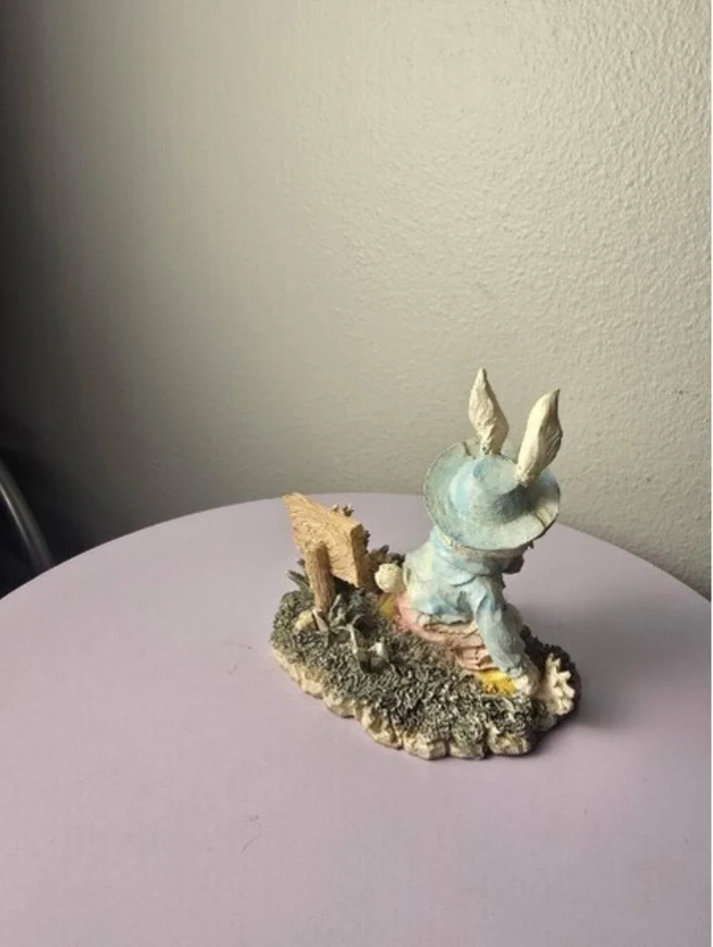 Vintage Resin Easter Bunny Family Garden Diorama Figurine Log Scene Set of Four